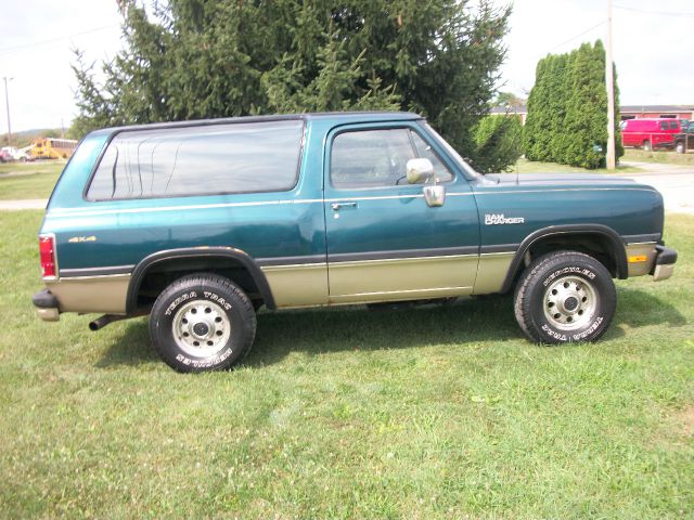 1993 Dodge Ramcharger I3