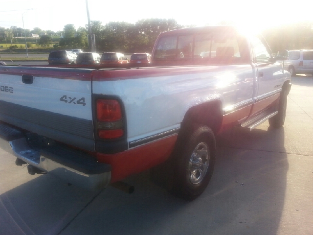 1994 Dodge Ram 1500 T6 AWD Leather Moonroof Third Row Seat DVD