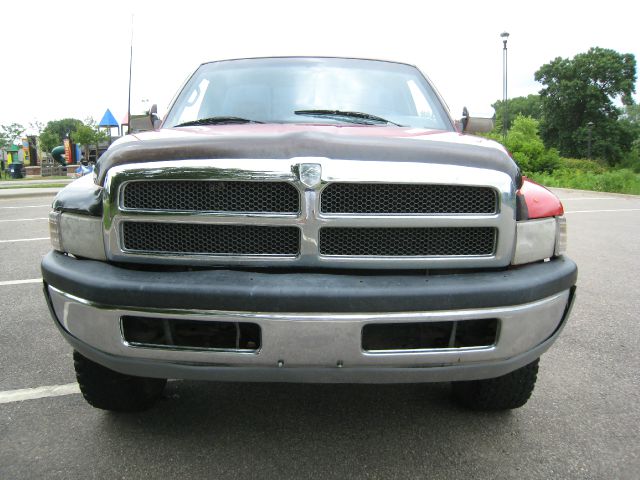 1996 Dodge Ram 1500 LT Sedan 4D