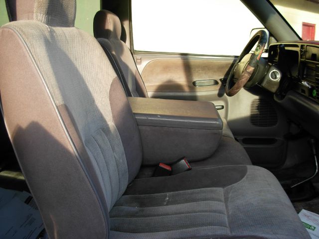 1996 Dodge Ram 1500 SE W/tech Pack - Wow