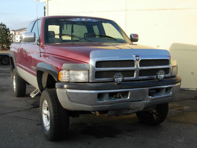 1996 Dodge Ram 1500 SE W/tech Pack - Wow