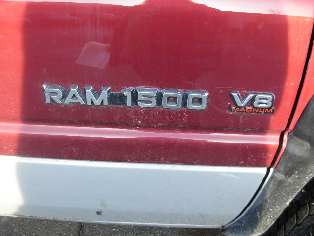 1996 Dodge Ram 1500 SE W/tech Pack - Wow