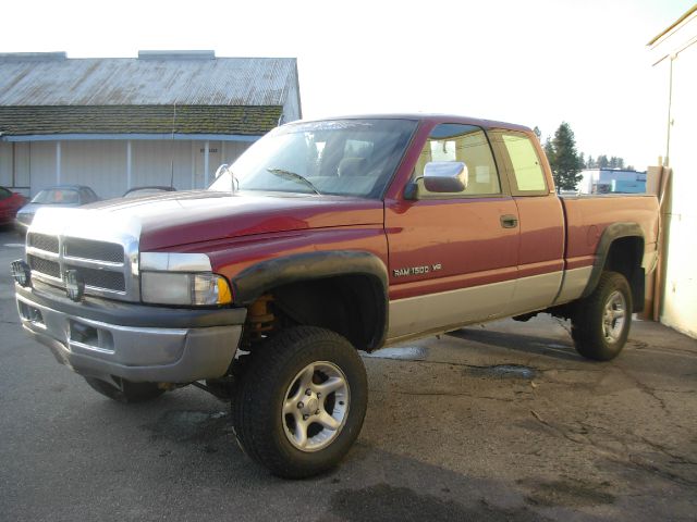 1996 Dodge Ram 1500 SE W/tech Pack - Wow