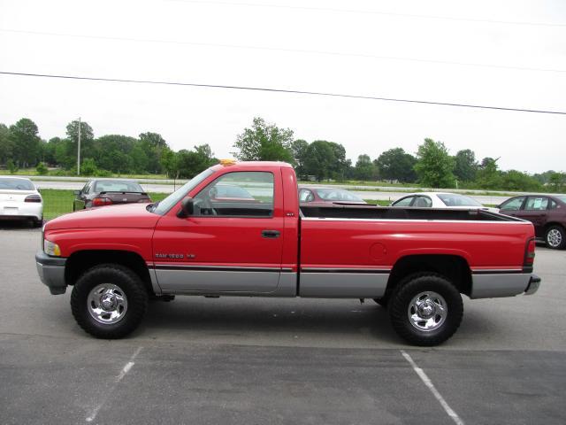 1996 Dodge Ram 1500 LT Sedan 4D