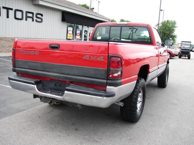 1996 Dodge Ram 1500 LT Sedan 4D