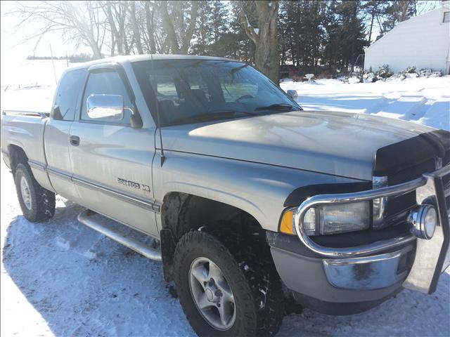 1997 Dodge Ram 1500 BOX