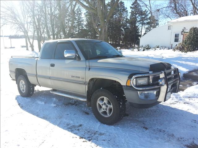 1997 Dodge Ram 1500 BOX