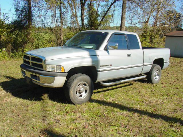 1997 Dodge Ram 1500 S AWD 3.5L V/6 5-pass