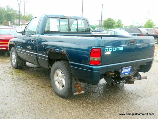 1997 Dodge Ram 1500 Sport WITH GPS Navigation