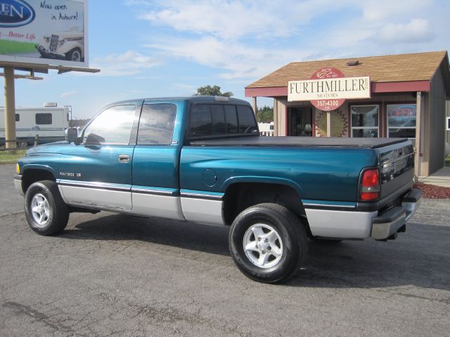 1997 Dodge Ram 1500 S AWD 3.5L V/6 5-pass