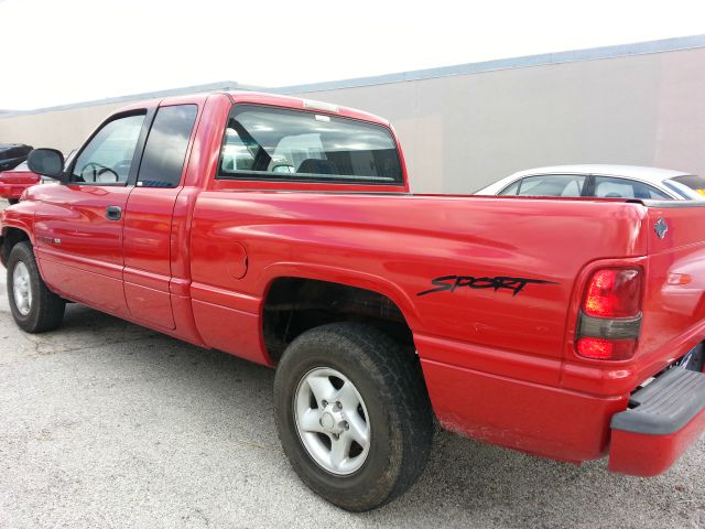 1998 Dodge Ram 1500 4DR SDN XLE AT