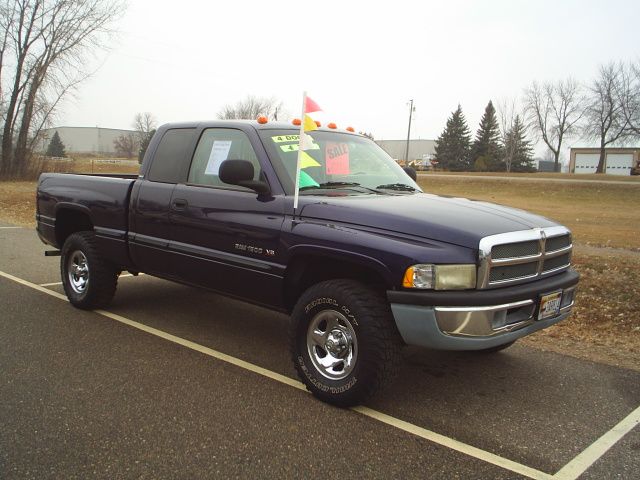 1998 Dodge Ram 1500 2WD Crew Cab 143.5