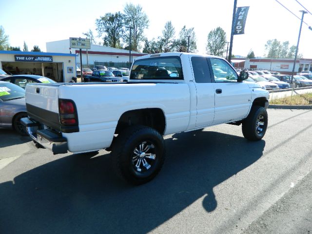 1998 Dodge Ram 1500 Extended Cab 4-wheel Drive LTZ