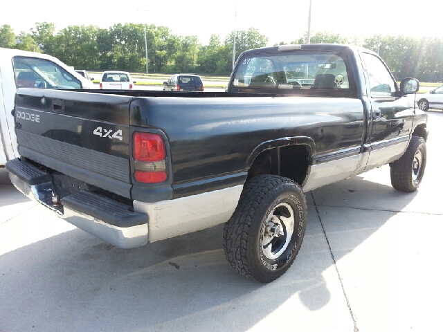 1998 Dodge Ram 1500 GL I4 Manual