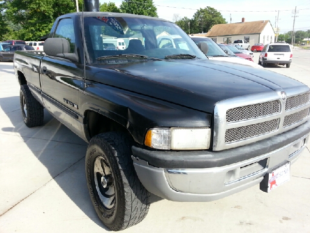 1998 Dodge Ram 1500 GL I4 Manual