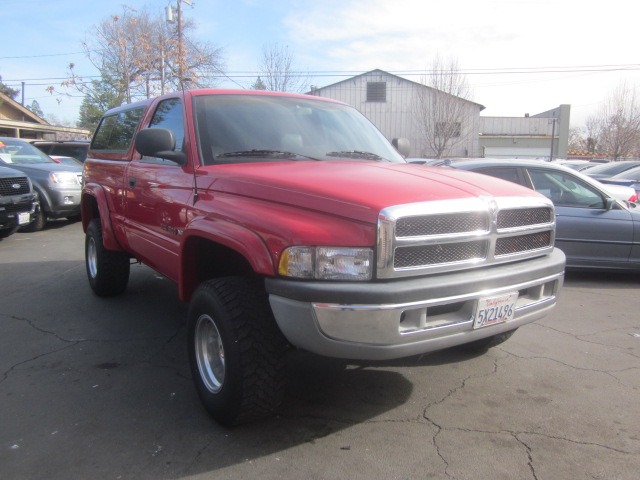 1998 Dodge Ram 1500 LT Sedan 4D