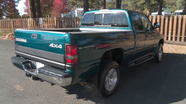 1998 Dodge Ram 1500 Extended Cab 4-wheel Drive LTZ