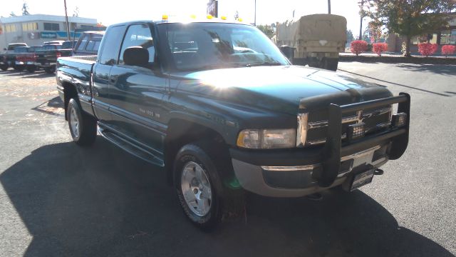 1998 Dodge Ram 1500 Extended Cab 4-wheel Drive LTZ