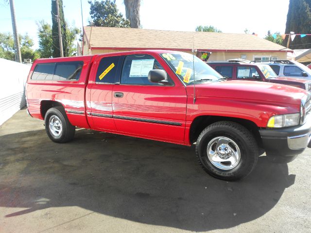 1998 Dodge Ram 1500 4DR SDN XLE AT
