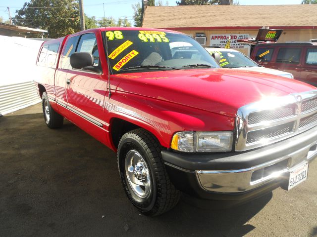 1998 Dodge Ram 1500 4DR SDN XLE AT