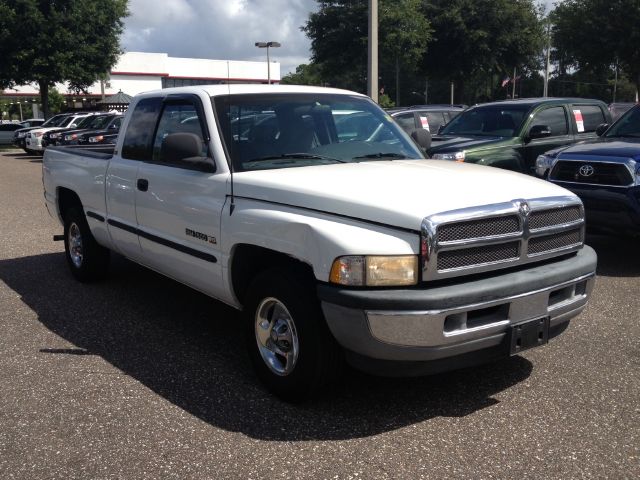 1998 Dodge Ram 1500 4DR SDN XLE AT