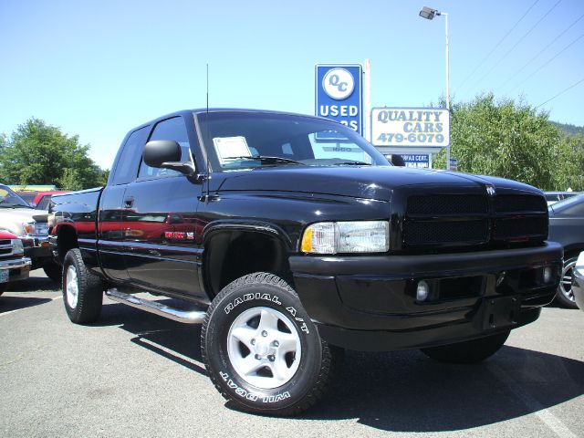 1998 Dodge Ram 1500 Extended Cab 4-wheel Drive LTZ