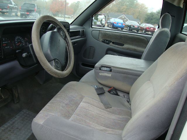 1998 Dodge Ram 1500 GLS AWD