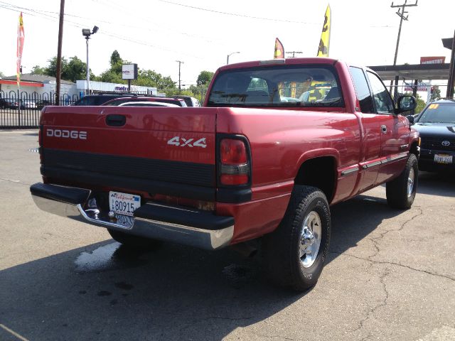 1998 Dodge Ram 1500 Extended Cab 4-wheel Drive LTZ