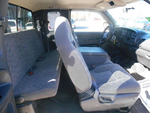 1998 Dodge Ram 1500 4DR SDN XLE AT