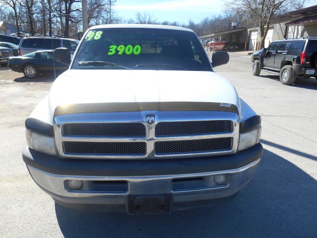 1998 Dodge Ram 1500 4DR SDN XLE AT