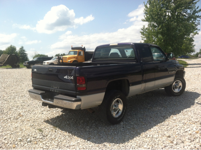 1998 Dodge Ram 1500 Extended Cab 4-wheel Drive LTZ