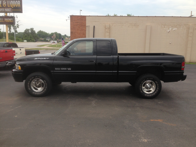 1999 Dodge Ram 1500 1500 LT 4WD