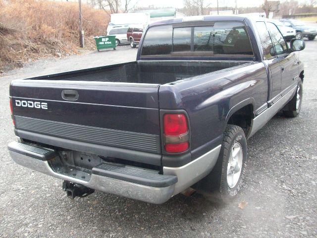 1999 Dodge Ram 1500 Base