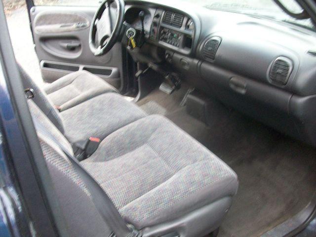1999 Dodge Ram 1500 Base