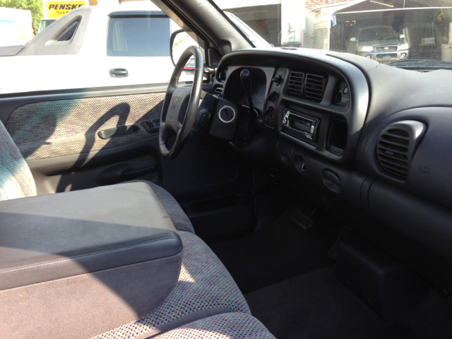 1999 Dodge Ram 1500 T Chairs