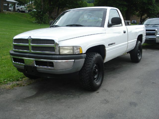 1999 Dodge Ram 1500 Lariat - Crew Cab 4x4 Cap