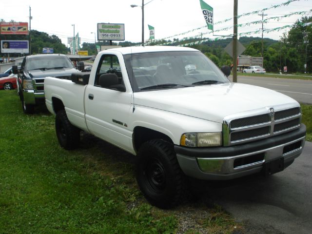 1999 Dodge Ram 1500 Lariat - Crew Cab 4x4 Cap