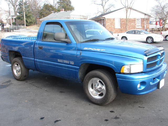 1999 Dodge Ram 1500 T Chairs