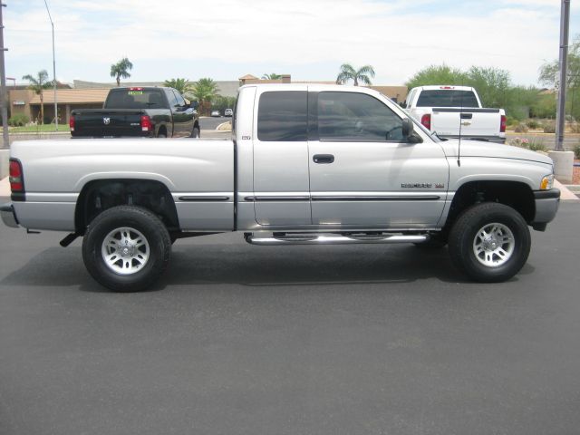 1999 Dodge Ram 1500 1500 LT 4WD