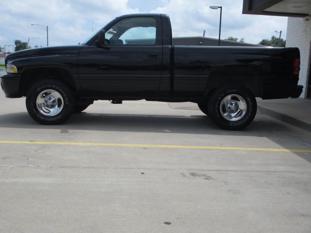 1999 Dodge Ram 1500 1500 LT 4WD