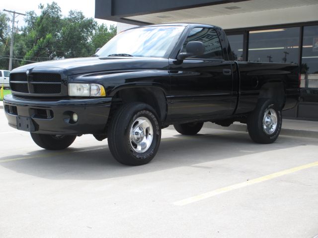 1999 Dodge Ram 1500 1500 LT 4WD