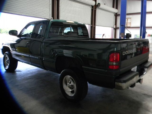 1999 Dodge Ram 1500 1500 LT 4WD