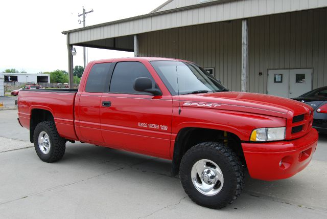 1999 Dodge Ram 1500 1500 LT 4WD