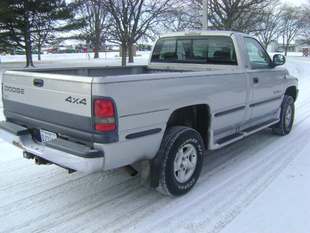 1999 Dodge Ram 1500 DVD NAV ROOF