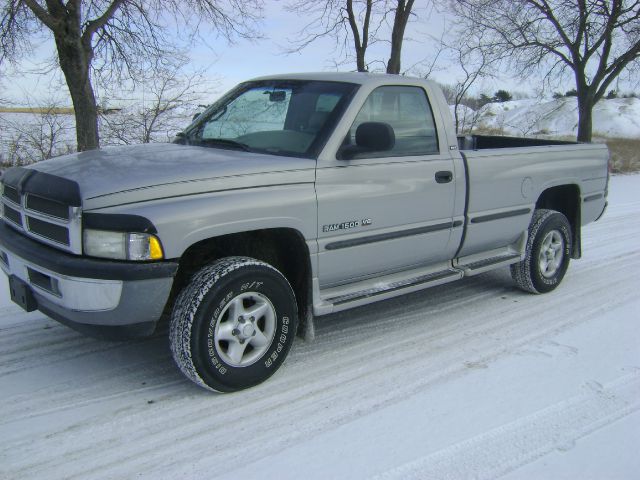 1999 Dodge Ram 1500 DVD NAV ROOF