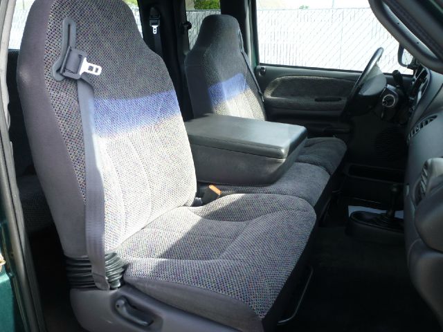 1999 Dodge Ram 1500 1500 LT 4WD