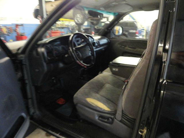 1999 Dodge Ram 1500 PZEV