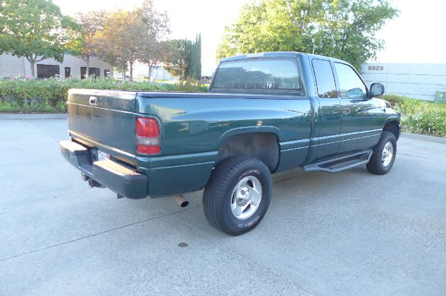 1999 Dodge Ram 1500 1500 LT 4WD