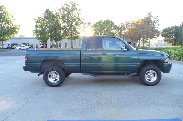 1999 Dodge Ram 1500 1500 LT 4WD