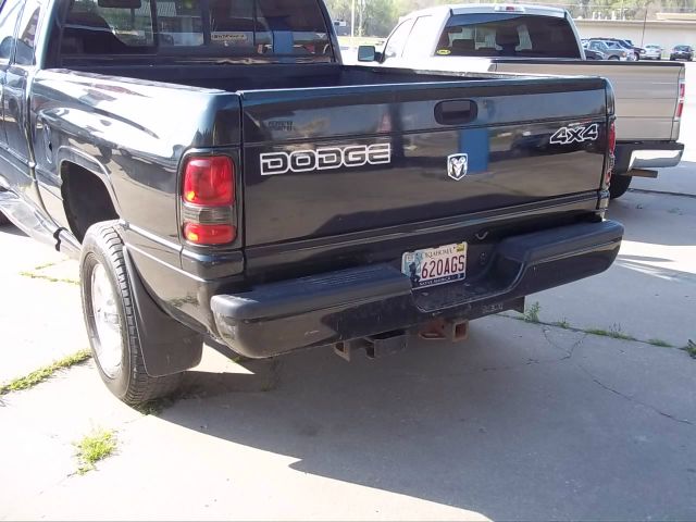 1999 Dodge Ram 1500 1500 LT 4WD